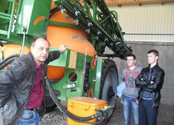 Студенти-механіки в Німецькому аграрному центрі в Україні