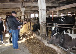 Проведення виїзного засідання наукового гуртка кафедри менеджменту організацій на виробничій базі ФГ «Агрофірма «Базис»