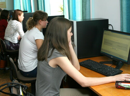 Науково-методична комісія з інформатизації закладів освіти  Науково-методичної ради Міністерства освіти і науки України рекомендує