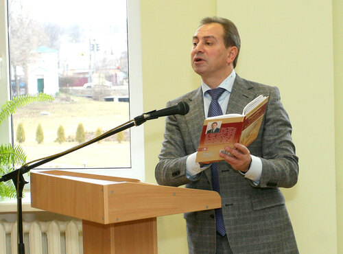 Презентація книги Миколи Томенка в Уманському національному університеті садівництва