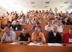 Міжнародна науково-практична конференція «Перспективи та шляхи розвитку промислового горіхівництва в Україні» в Уманському НУС