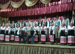 Народний аматорський хор «Любисток» привітав колектив Уманського НУС зі святом