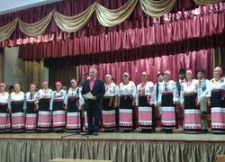 Народний аматорський хор «Любисток» привітав колектив Уманського НУС зі святом