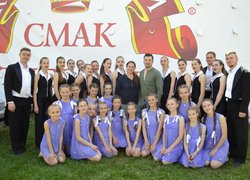 Учасники ансамблю танцю Модерн з головою журі Сергієм Костецьким