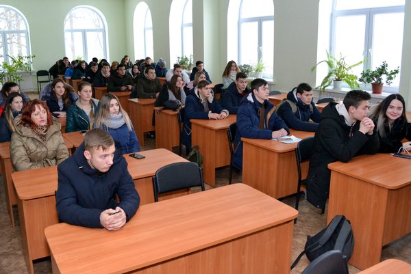 Профілактичний захід зі студентами перших курсів, присвячений Всесвітньому  дню боротьби з СНІДом