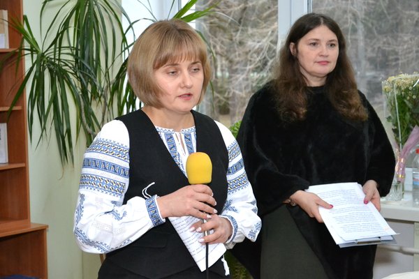 В Уманському національному університеті садівництва презентували збірку «Пливе кача. Умань. 2022»