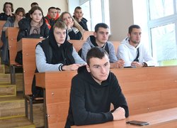 Здобувачам освіти Уманського НУС розповіли як пройти військовий вишкіл