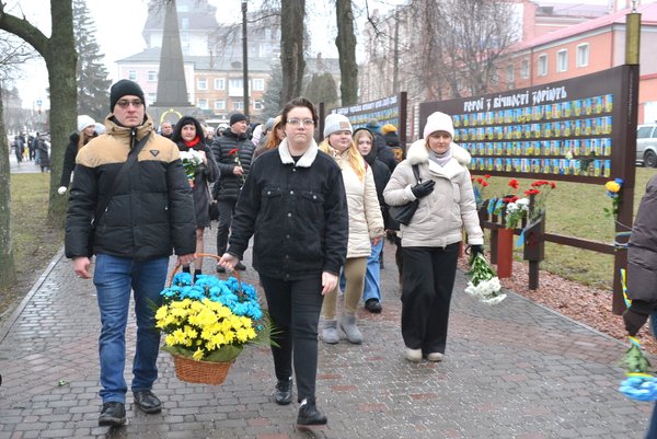 Колектив Уманського НУС долучися до відзначення Дня Соборності України