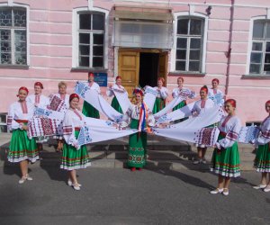 Народний ансамбль сучасного танцю «ЛюВіНа»