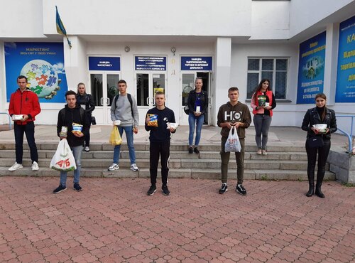 Солодкі привітання до Дня захисника України в зону АТО
