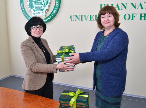Бібліотека УНУС отримала цінні дарунки від Інституту агроекології і природокористування 