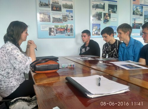 Кафедра української та іноземних мов радо вітає волонтера Корпусу Миру Ліндсі Чарльз