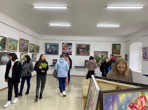 Студенти факультету поринули у світ сучасного українського мистецтва